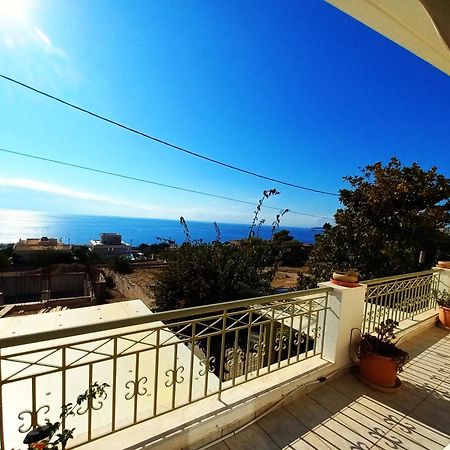 Villa "Eva" - Entire Beachfront Holiday Home - 4S Agia Marina (Attica) Exterior foto